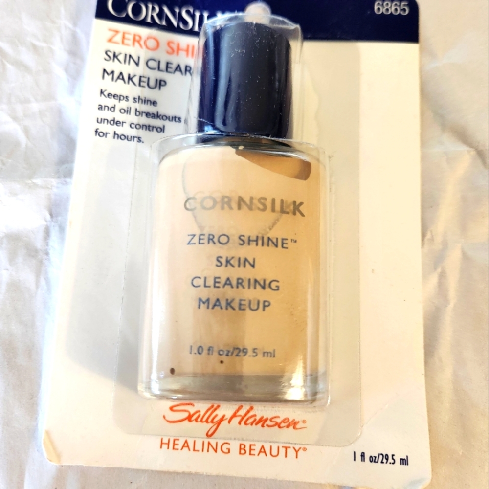 Sally Hansen Zero Shine Face Clearing Makeup